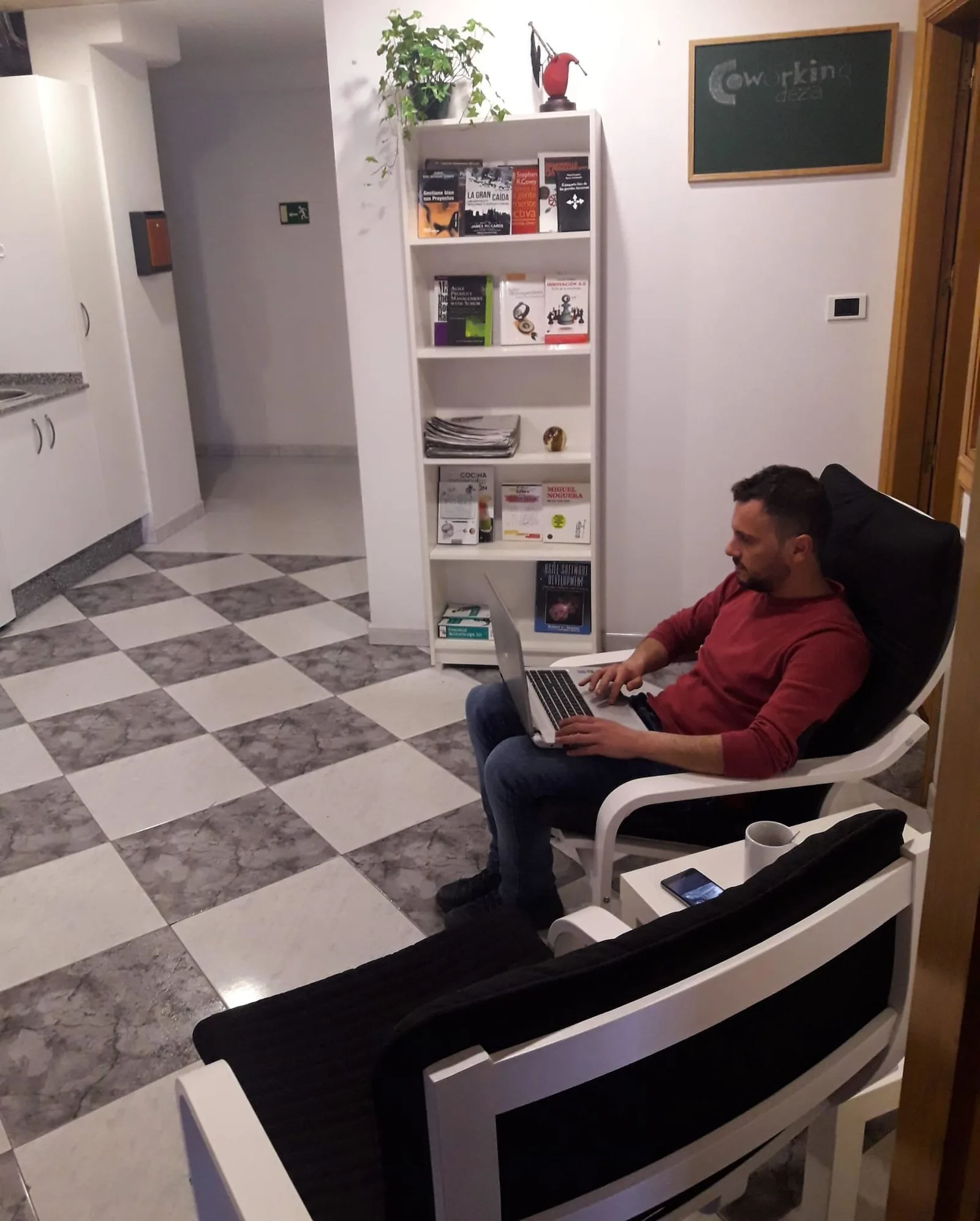 Coworking Deza, Espaço de coworking, Lalín