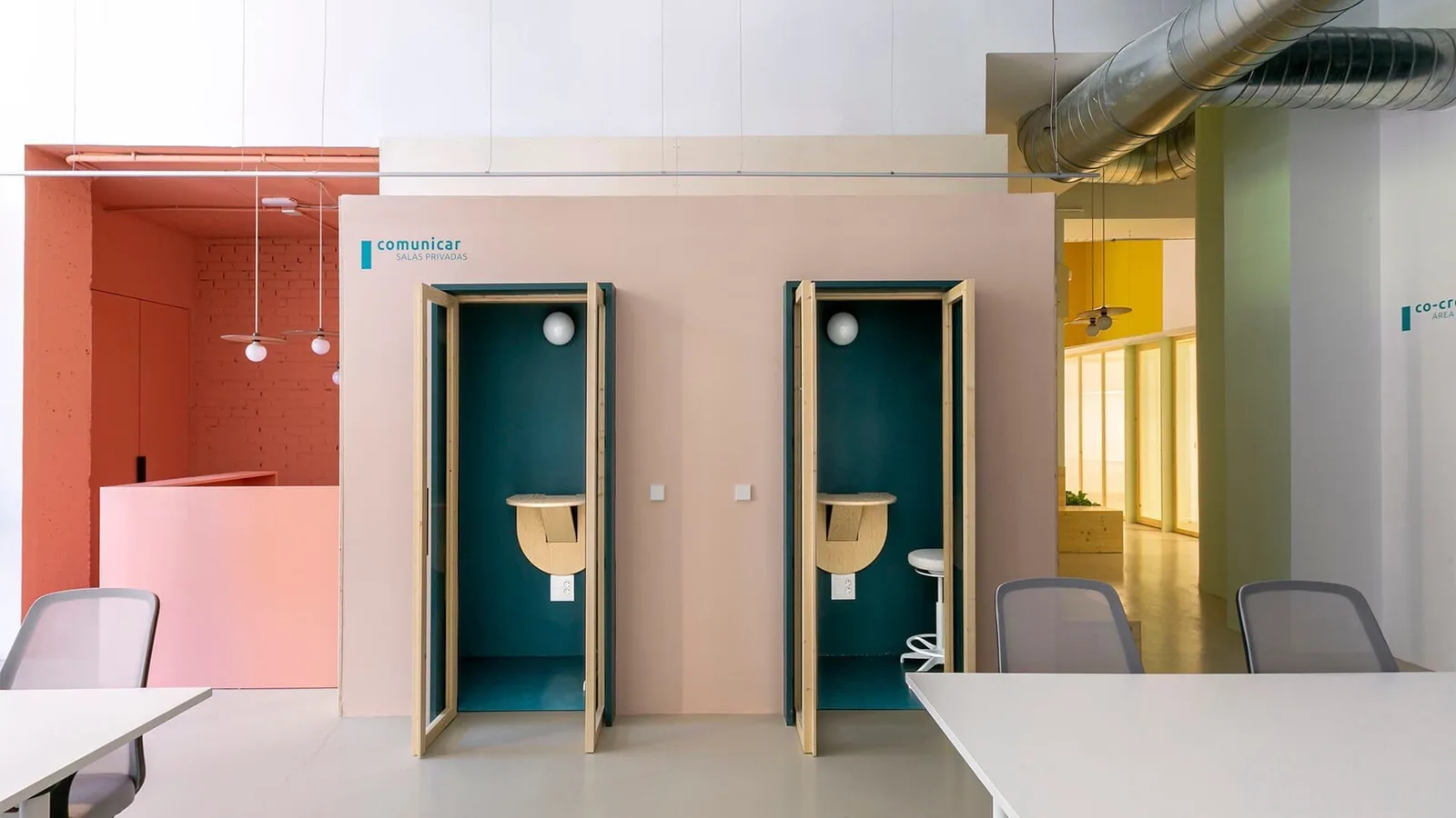 Coworking Espacio Geranios, Phone booth, Madrid