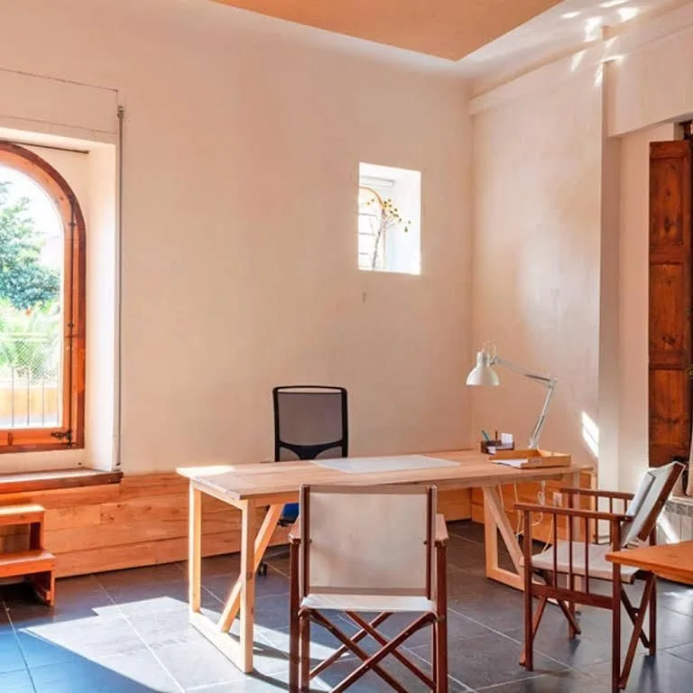 Coworking Estudi 30, Despacho privado con 1 puesto, Torroella de Montgrí