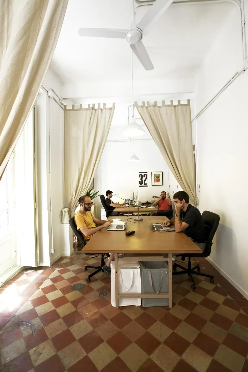 Coworking La Fábrica De Cajas, Despacho privado con 6 puestos, Madrid