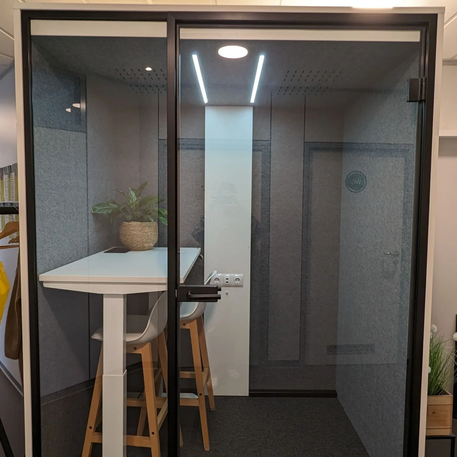 Coworking Forum, Phone booth, Cologne