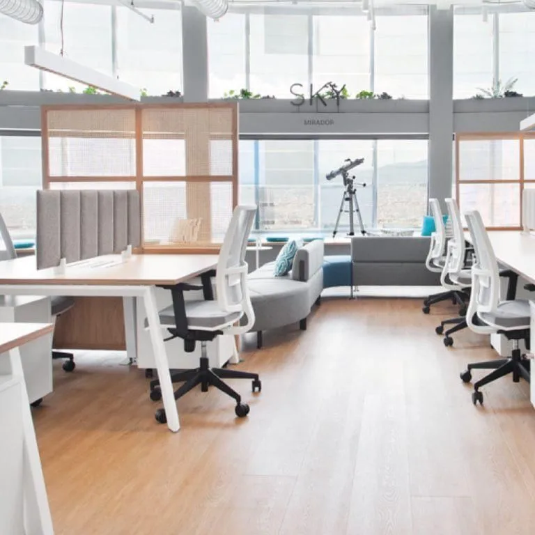 Coworking Loom Glories, Open-plan office, Barcelona
