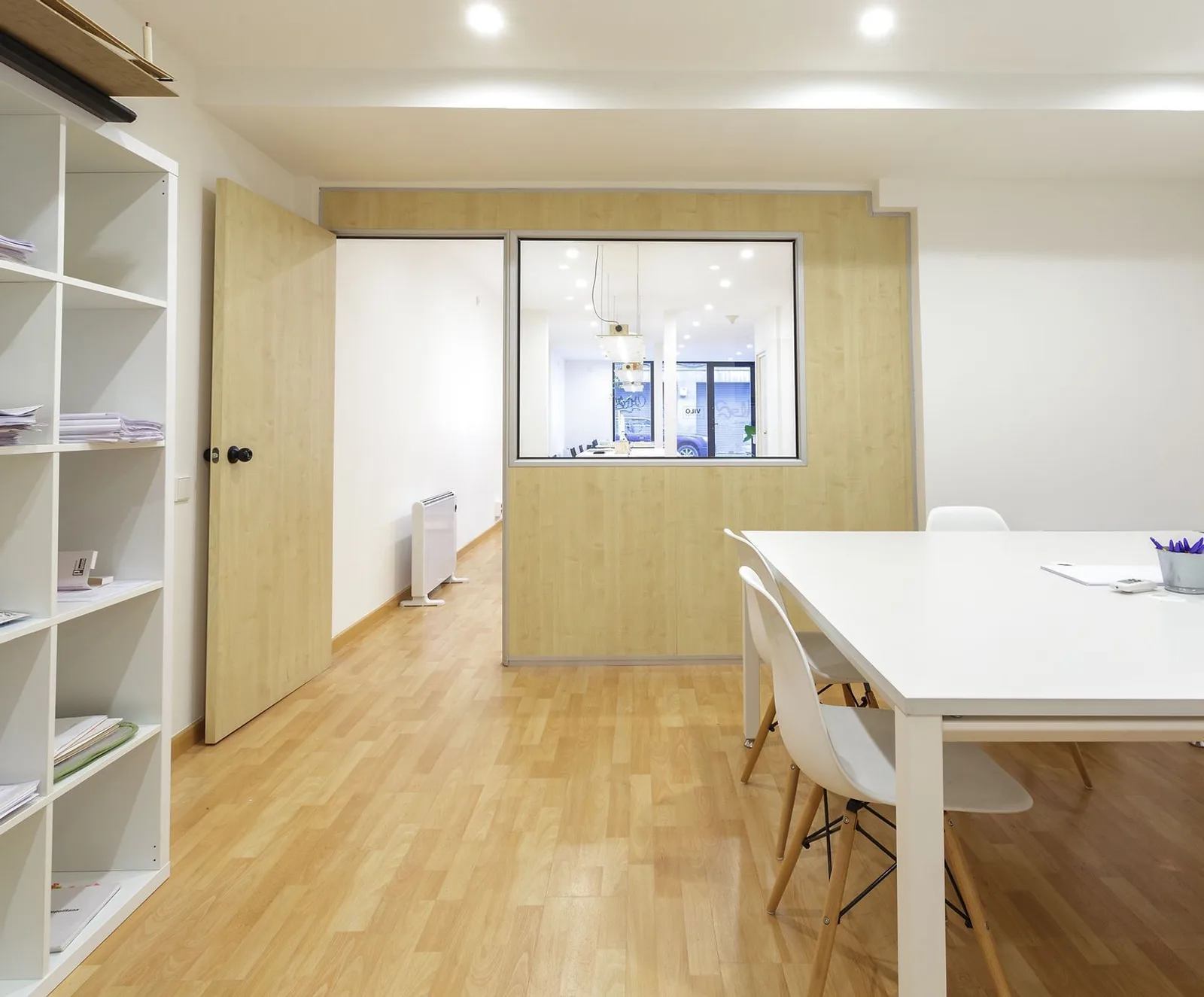 Coworking Nogués, Meeting room for 4 people, Barcelona