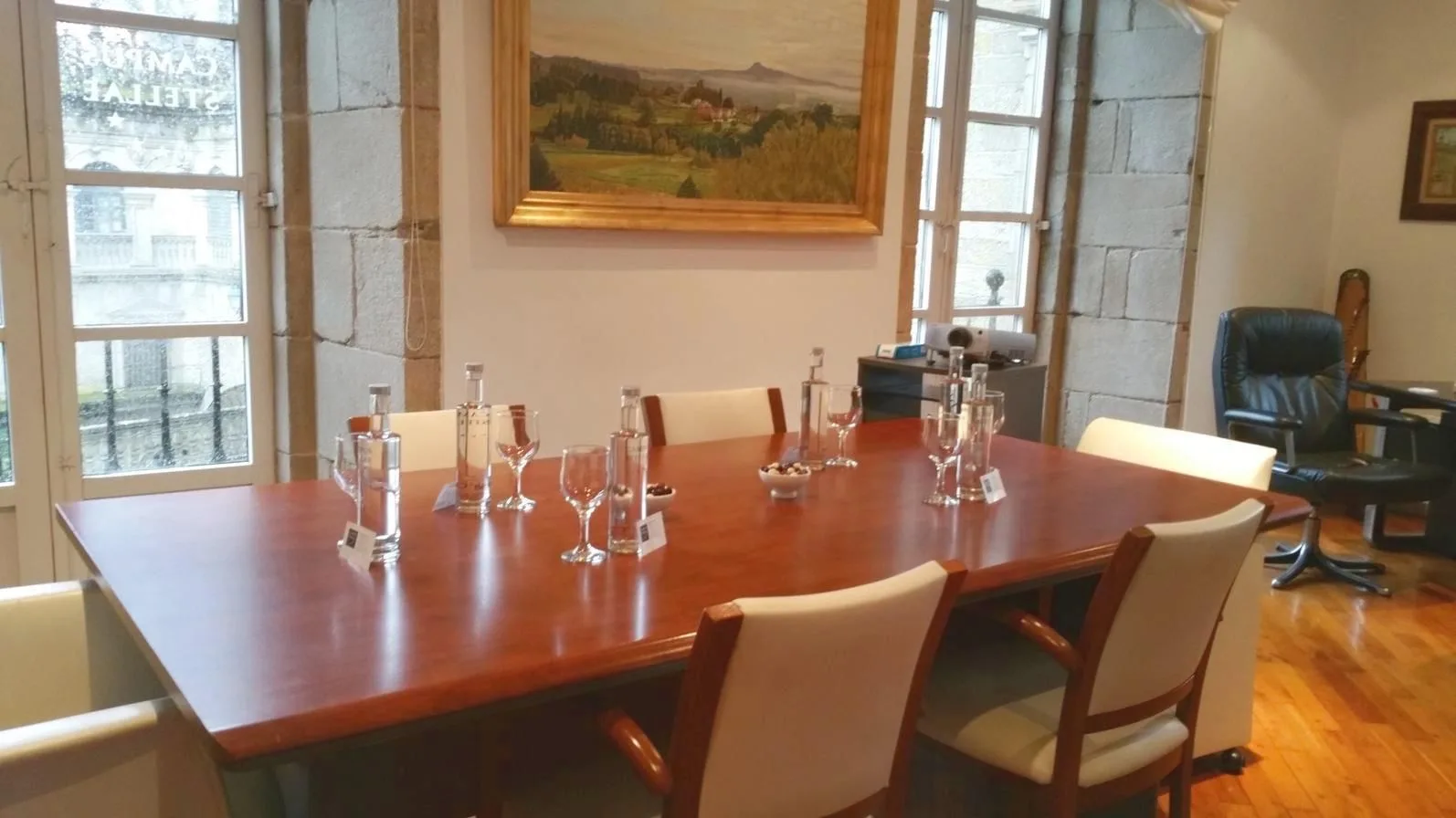 Coworking Santiago, Sala de reuniones para 8 personas, Santiago de Compostela