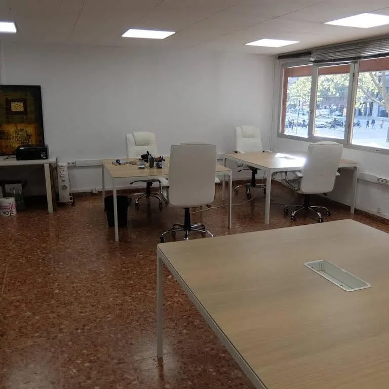 Coworking Sants Estació, Private office, 4 desks, Barcelona