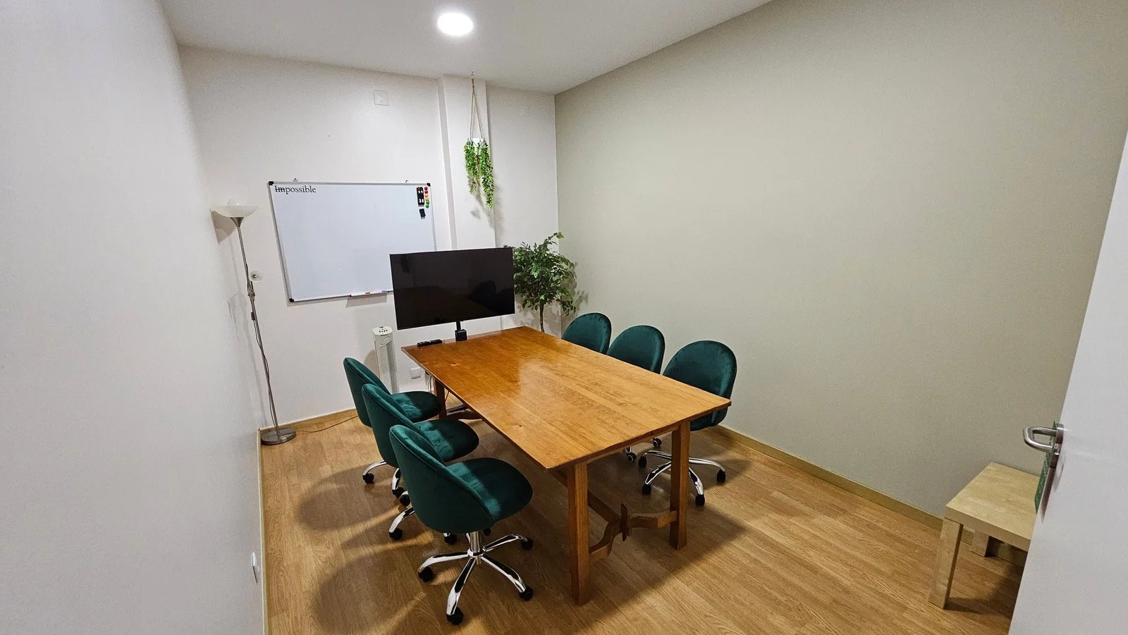 Coworking Space Alcobaça, Sala de reuniones para 6 personas, Alcobaça