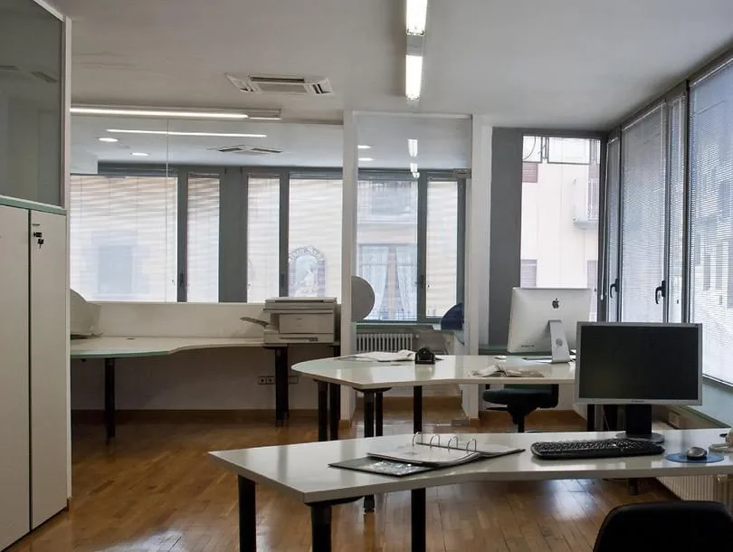 Coworking Tona, Private office, 3 desks, Tona