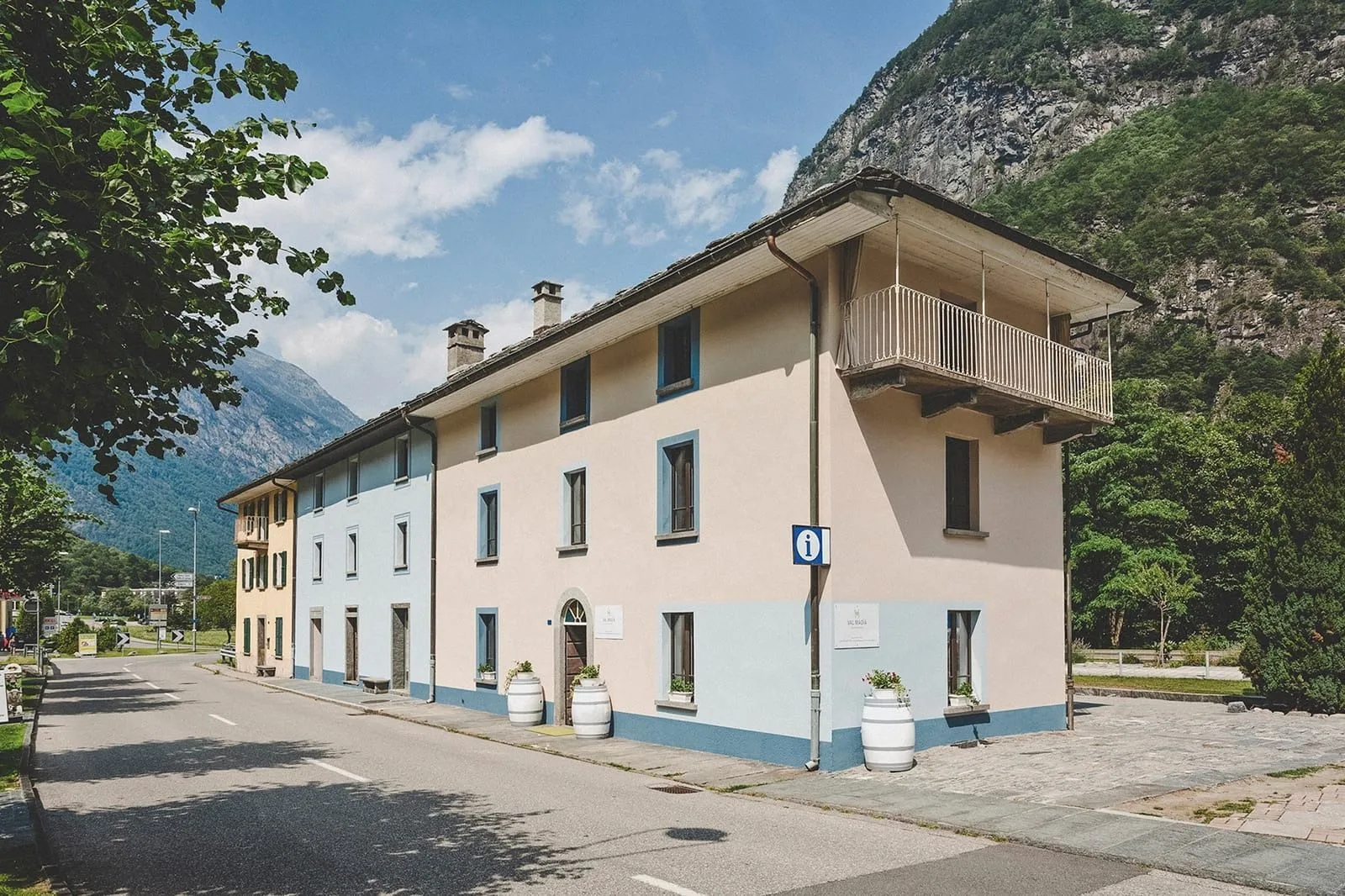 Coworking Vallemaggia, Building facade, Cevio