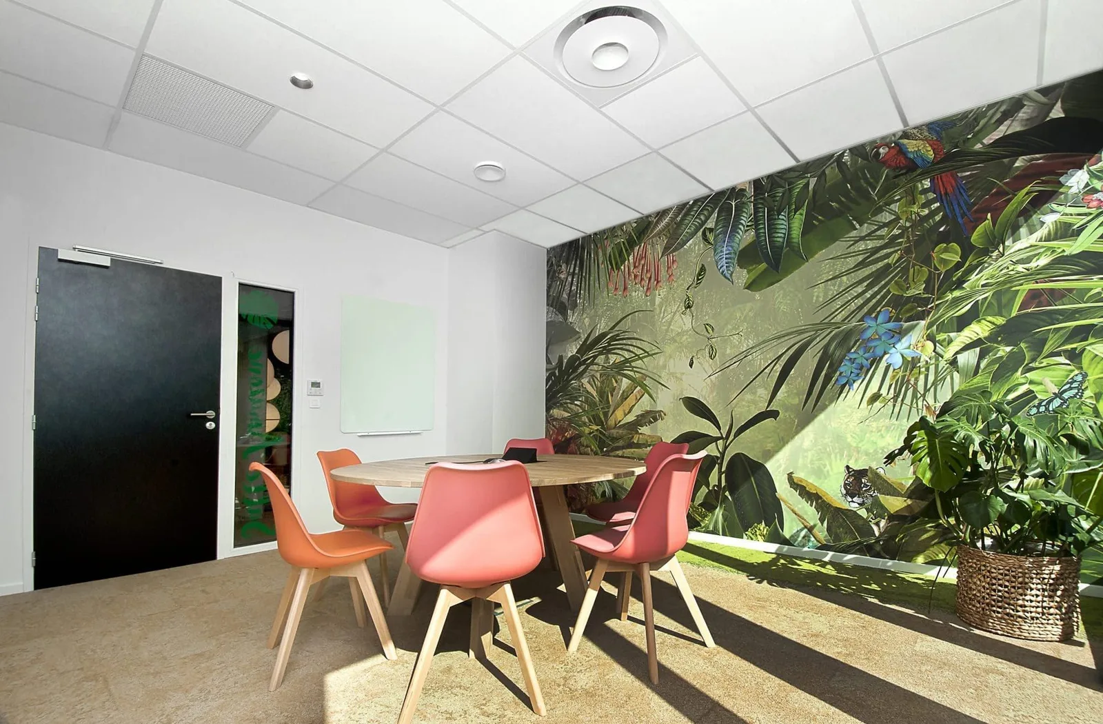CoworkOffice Sophia-Antipolis, Besprechungsraum für 6 Personen, Valbonne