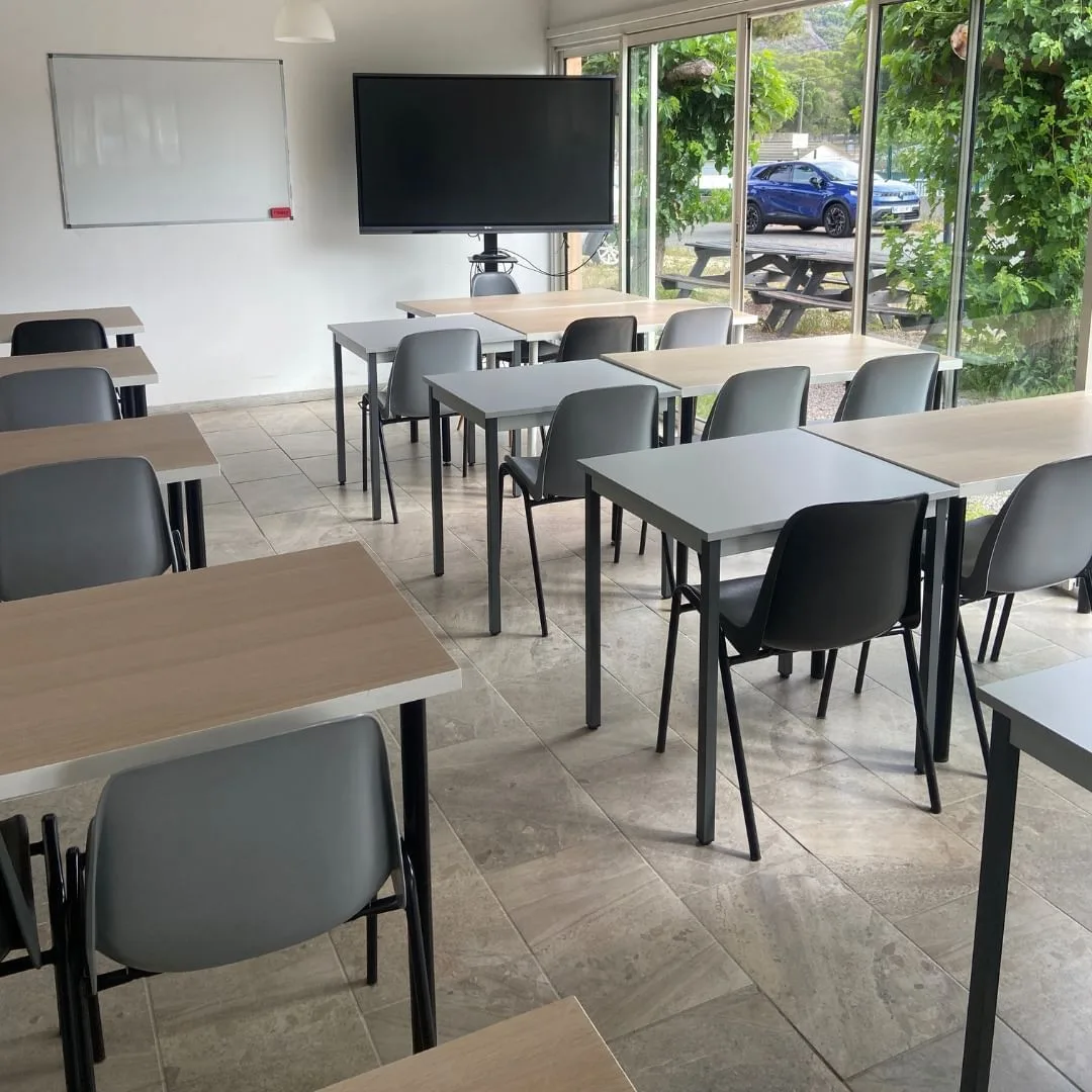 CRÉA'CUBATOR Fréjus, Salle de formation 16 personnes, Fréjus