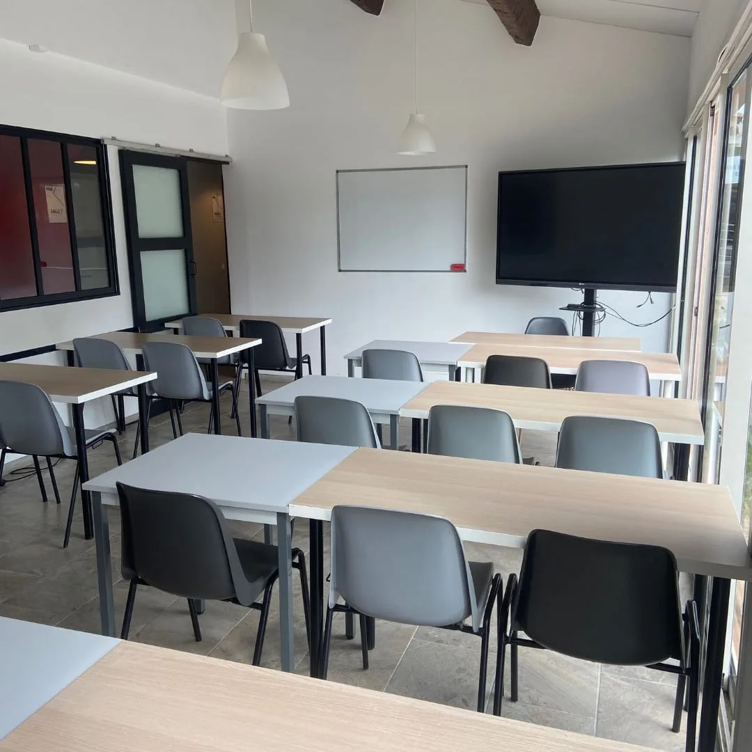 CRÉA'CUBATOR Fréjus, Salle de formation 16 personnes, Fréjus