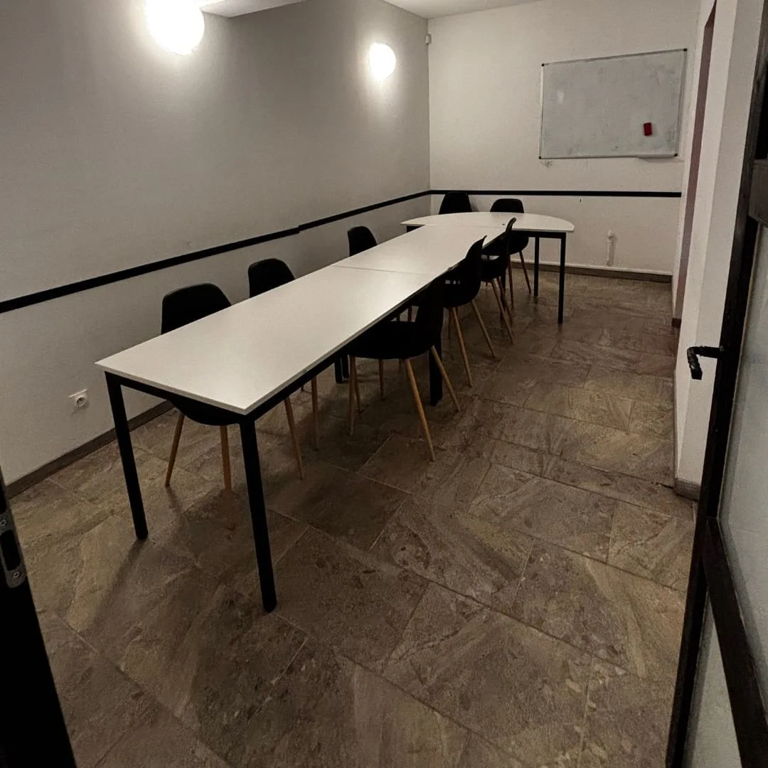 CRÉA'CUBATOR Fréjus, Salle de réunion 8 personnes, Fréjus