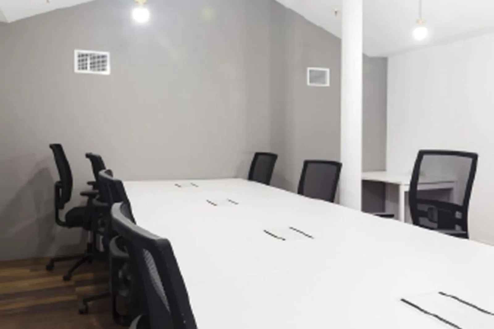 CREC Eixample Gran Vía, Sala de reuniones para 6 personas, Barcelona
