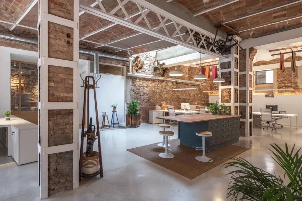 La Creueta, Espacio diáfano, Igualada