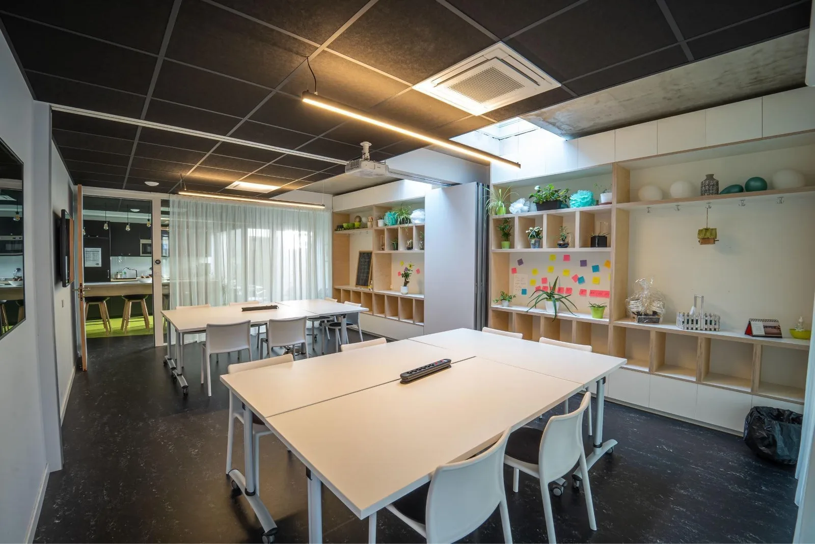 Cro-work-in, Besprechungsraum für 12 Personen, Strasbourg
