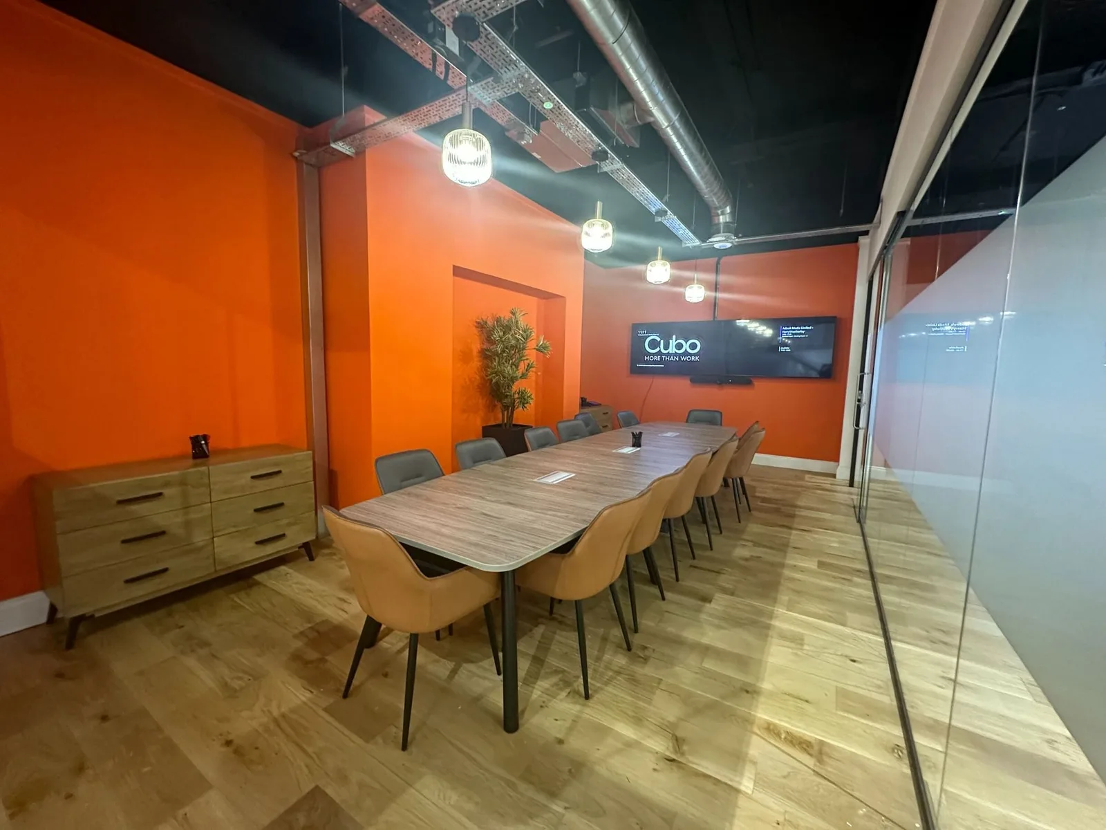 Cubo Nottingham (Standard Court), Meeting room for 12 people, Nottingham