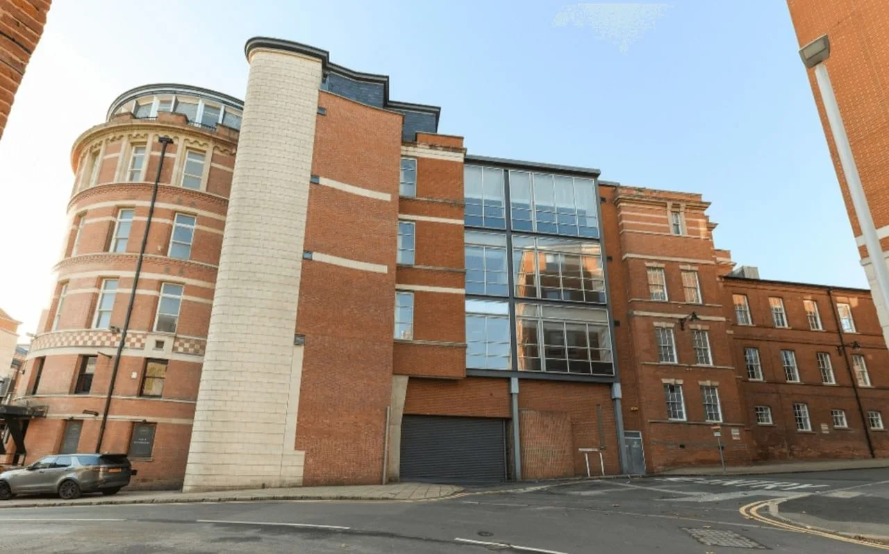 Cubo Nottingham (Standard Court), Building facade, Nottingham