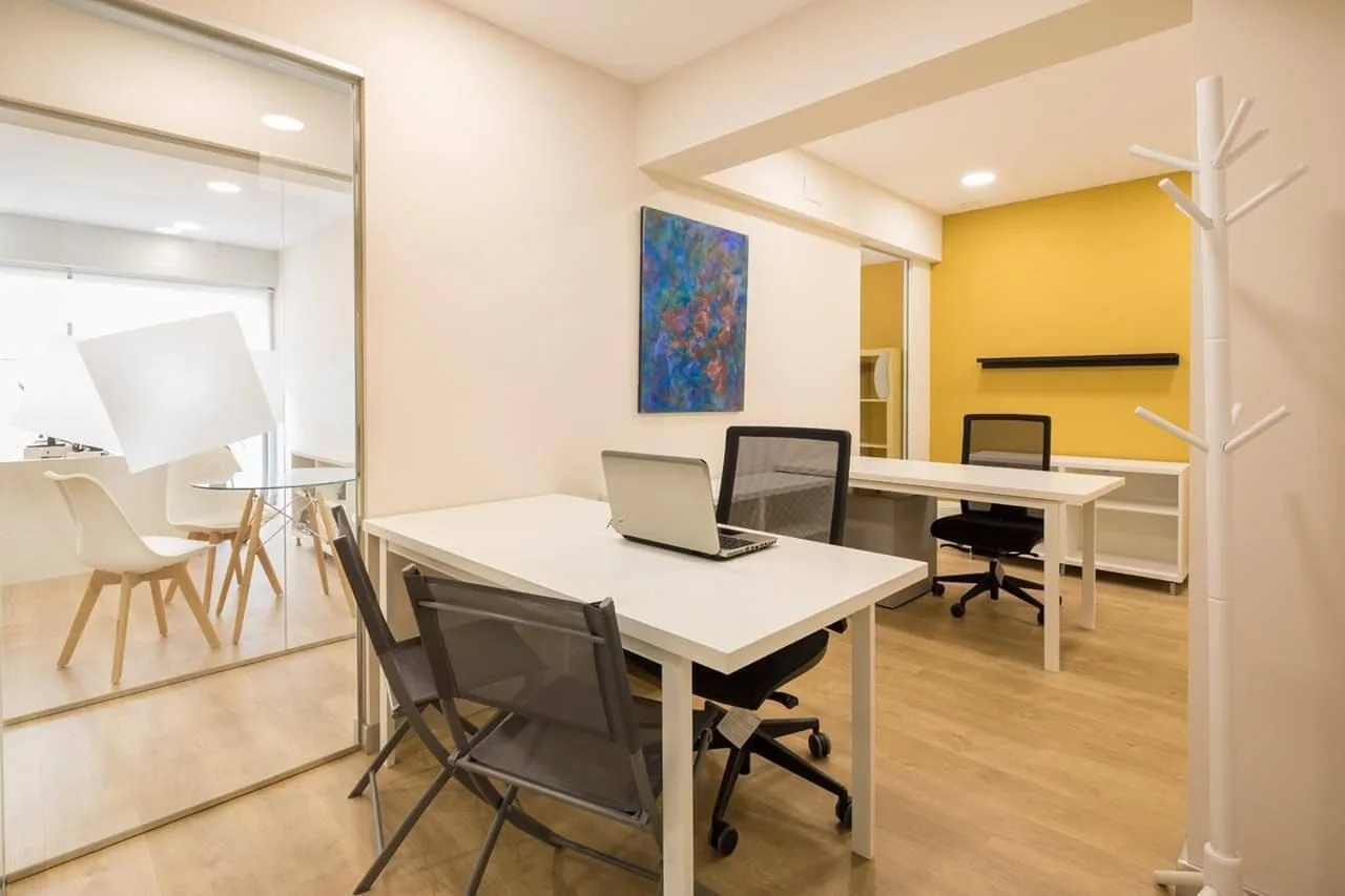 Cwork Gràcia, Escritório privativo com 2 postos, Barcelona