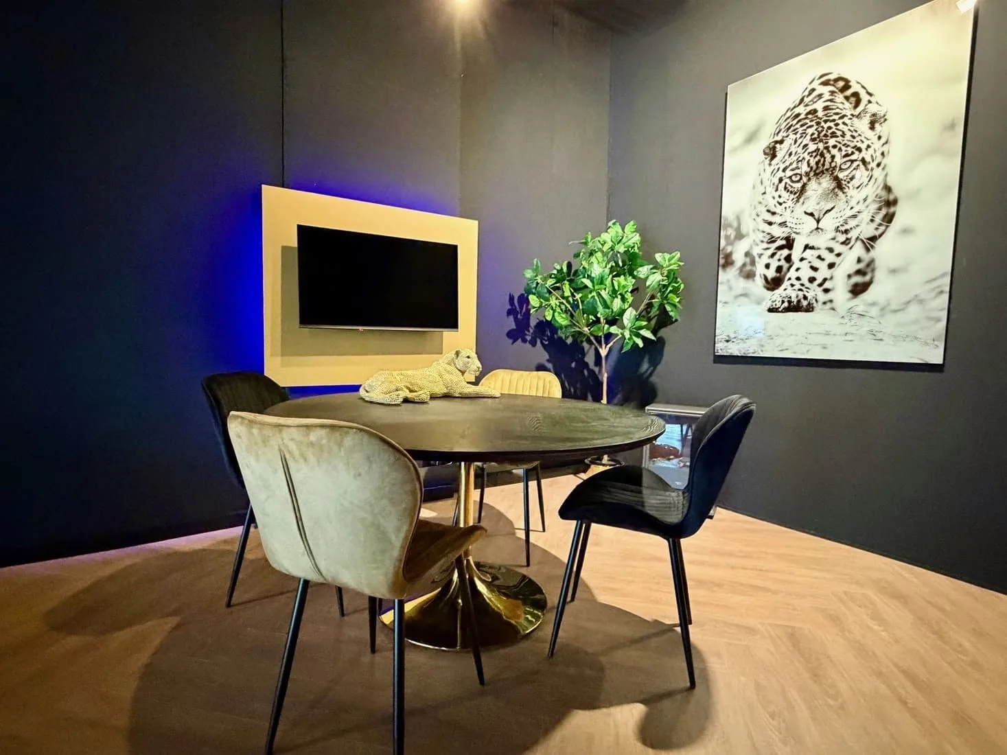 CWRK - The Cowork Space, Salle de réunion 4 personnes, Hengelo