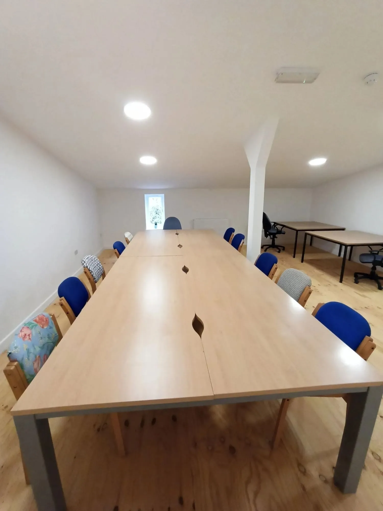 Y Cwt Cowbridge, Meeting room for 12 people, Cowbridge