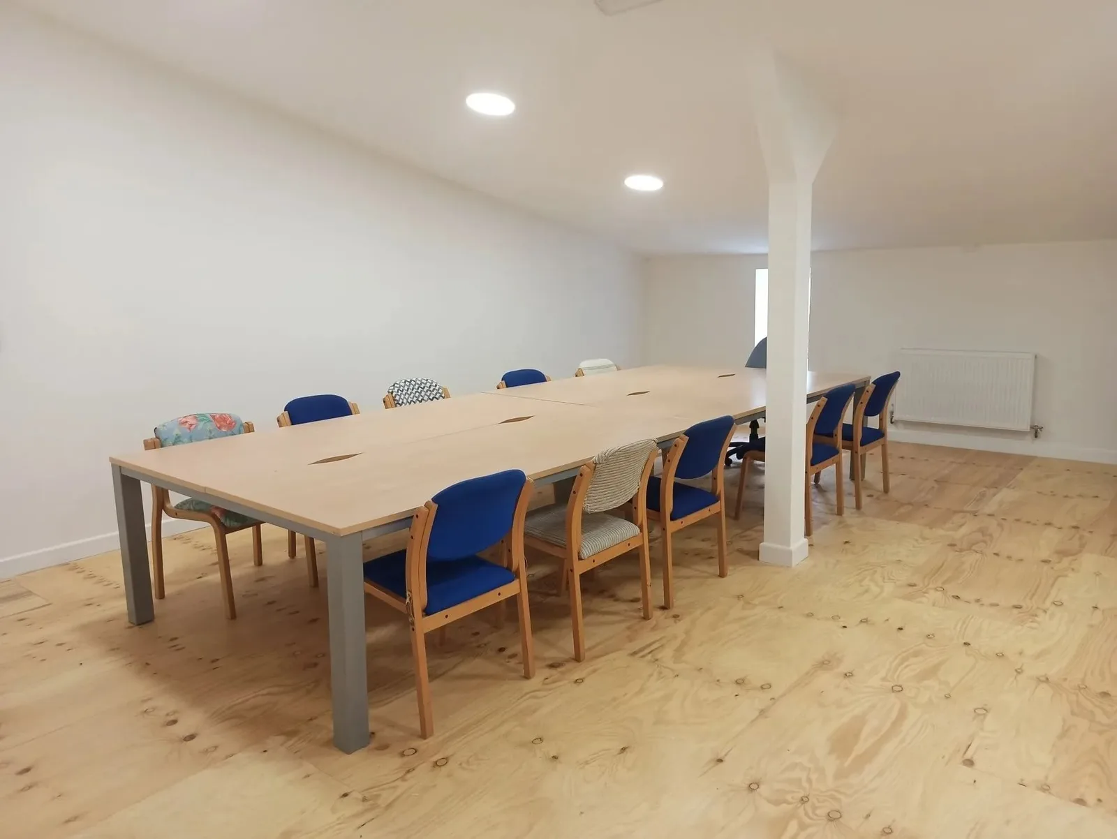 Y Cwt Cowbridge, Meeting room for 12 people, Cowbridge
