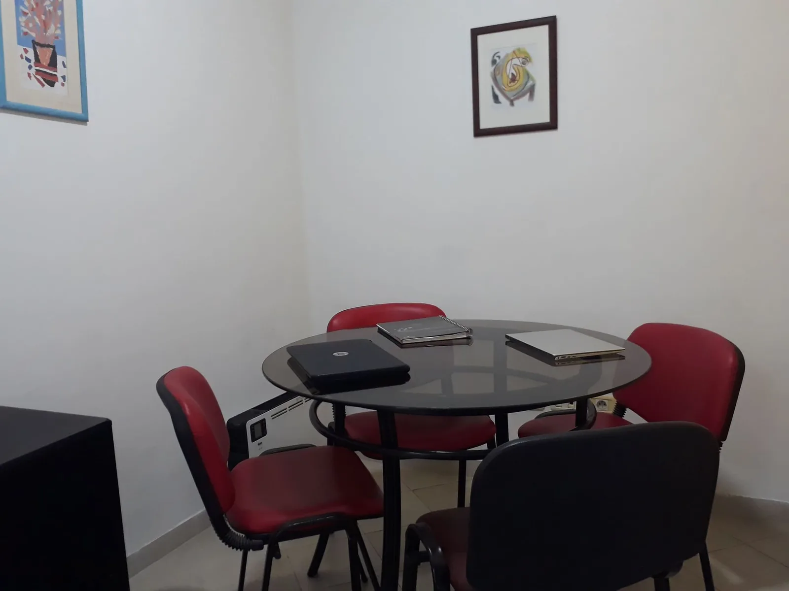 Le Dacilitateur, Meeting room for 5 people, La Marsa