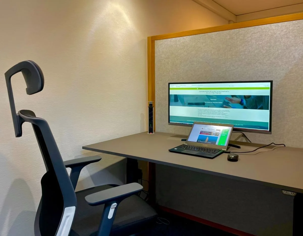 Dcent Work, Private office, 1 desk, Ockenfels