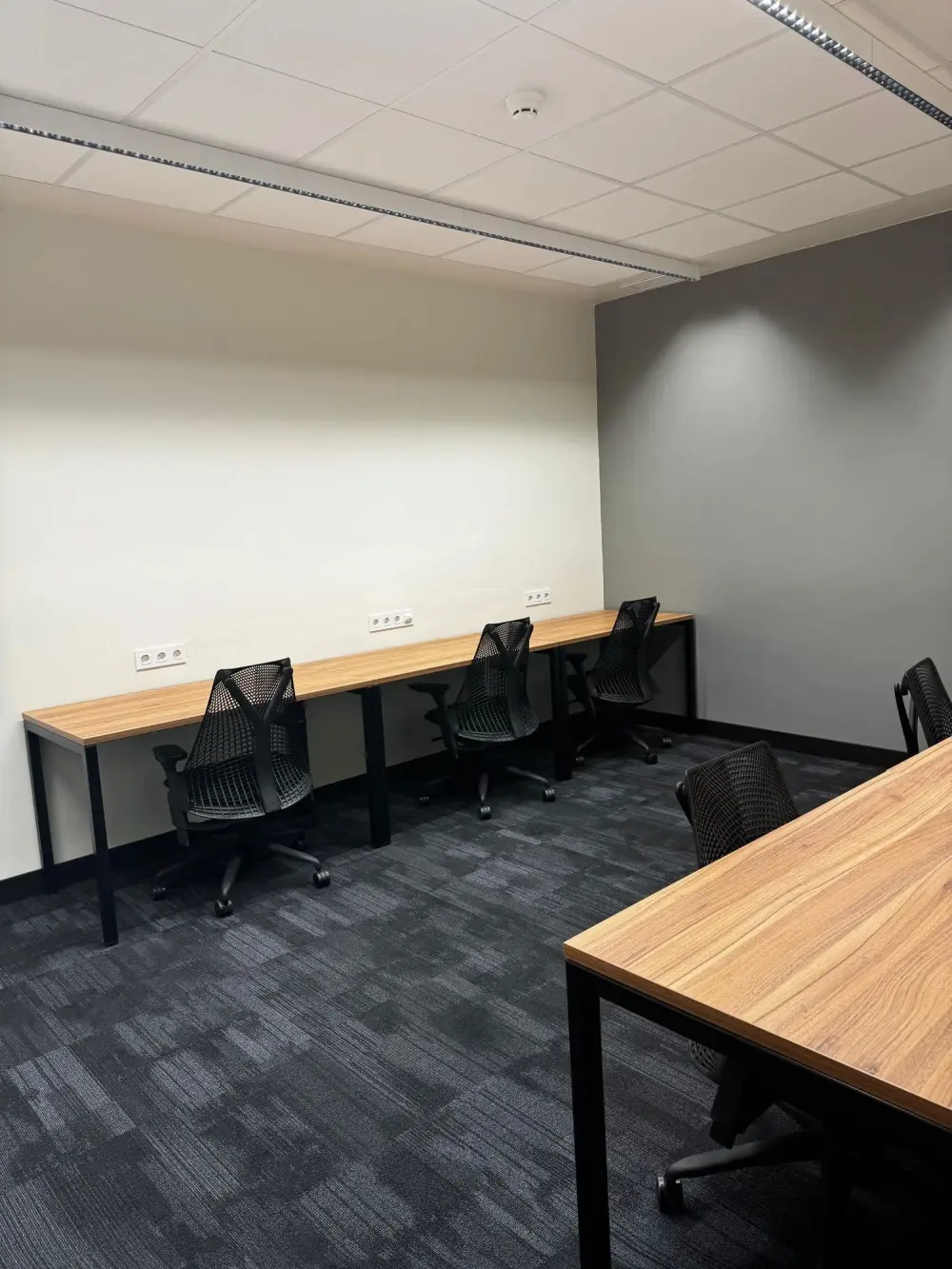 Venture X Portugal, Dedicated desk, Lisbon