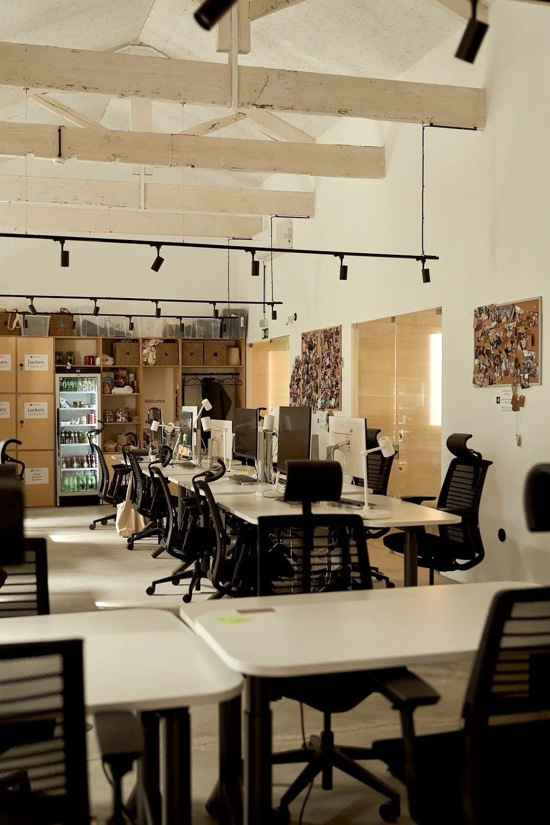 DeHouse Trindade, Open-plan office, Porto