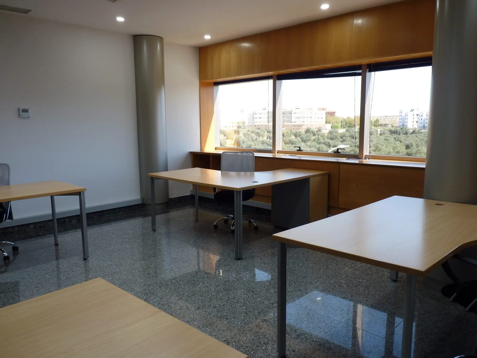 Delgado Casamayor, Escritório privativo com 4 postos, Mérida, Espanha