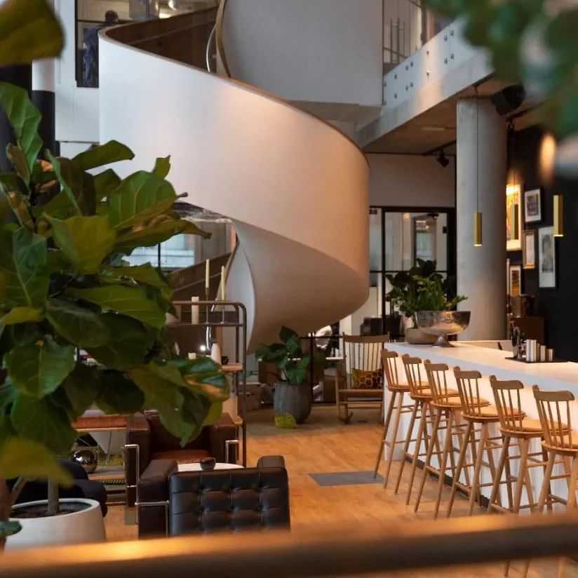 Department XYZ, Common area, Manchester