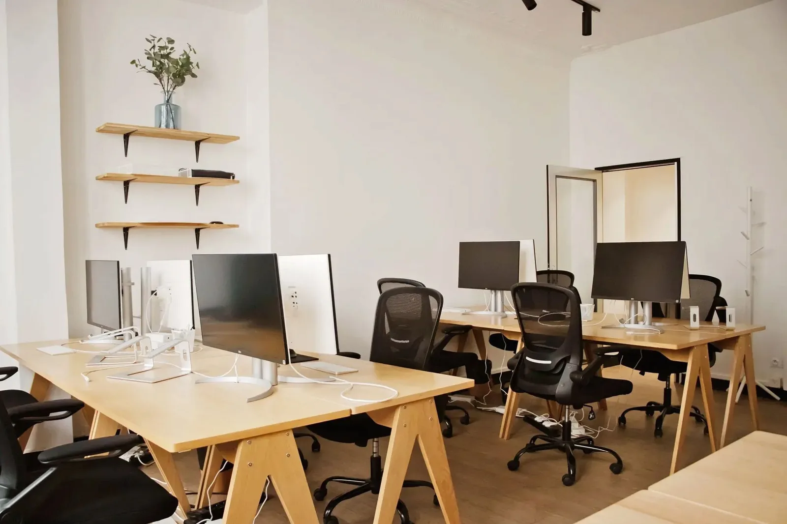 Deskapad 14 Thorel, Private office, 8 desks, Paris 2e