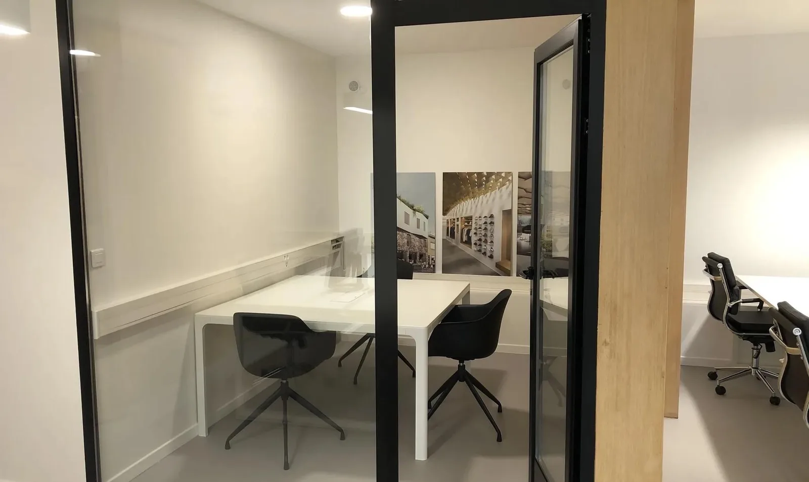 Deskapad 32 Chanzy, Salle de réunion 4 personnes, Paris 11e