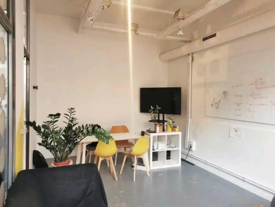 Deskapad Arquebusiers, Salle de réunion 4 personnes, Paris 3e