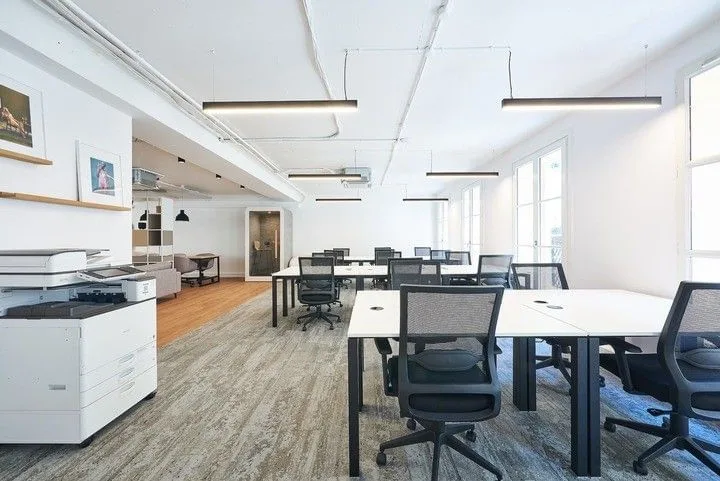 Deskeo Hauteville, Großraumbüro, Paris 10e