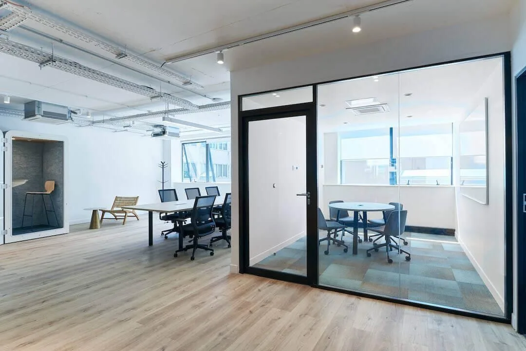 Deskeo Levallois Kléber, Meeting room for 4 people, Levallois-Perret