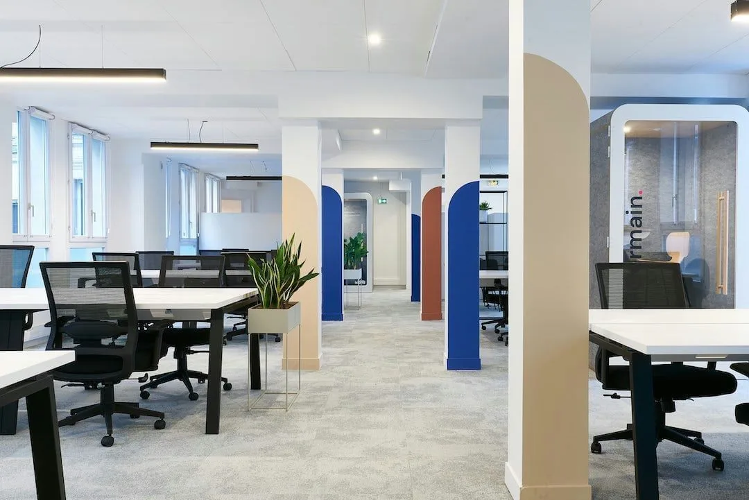 Deskeo Saint Anne, Open-plan office, Paris 2e