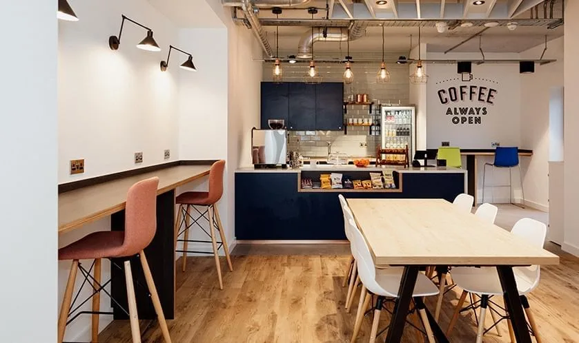 DESKGO, Cafétéria, Peterborough