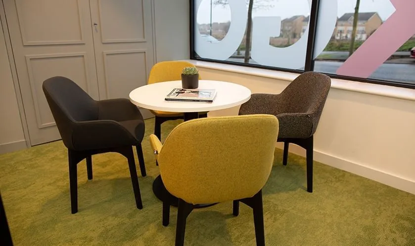 DESKGO, Salle de réunion 4 personnes, Peterborough