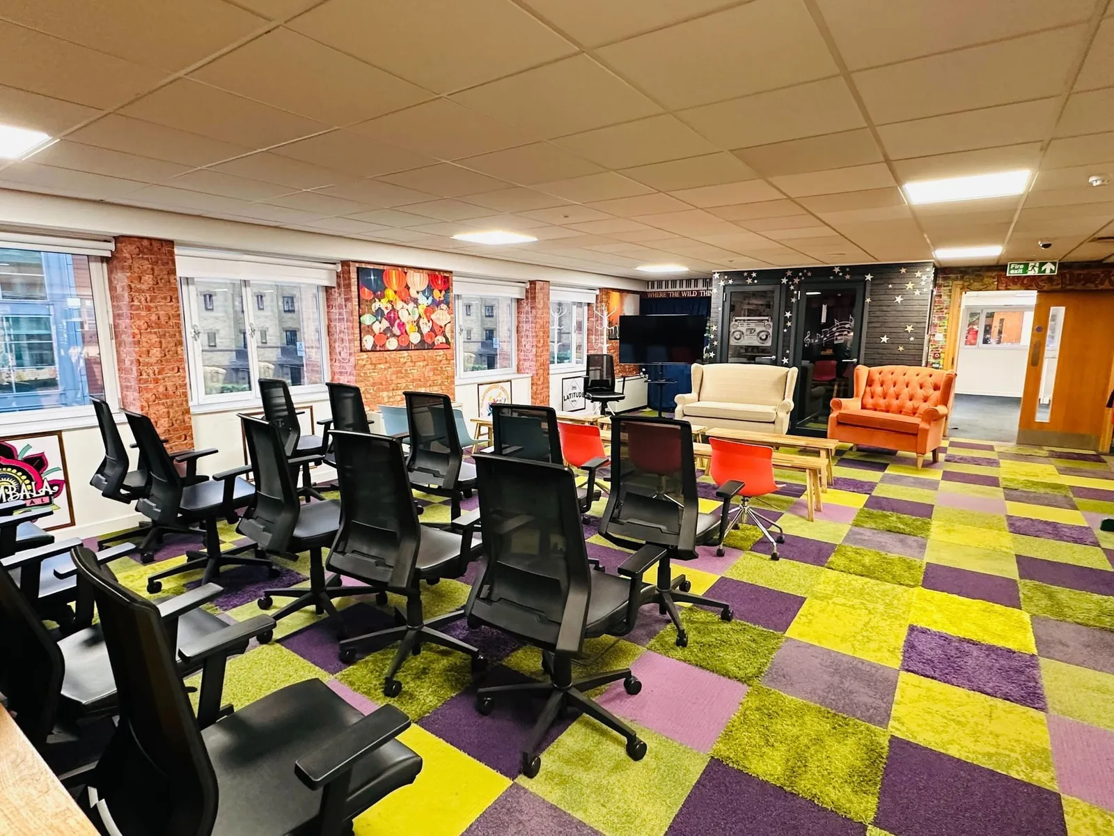 DeskLodge Beacon Tower Bristol, Training room for 14 people, Bristol