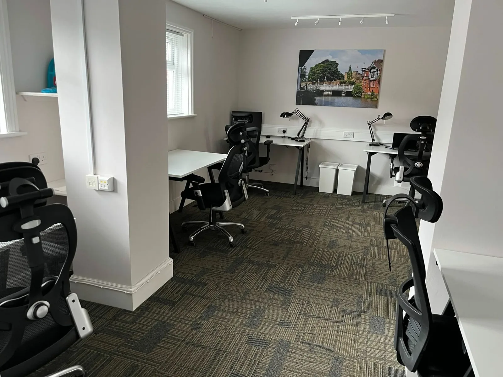 DeskRenter, Private office, 5 desks, Tunbridge Wells
