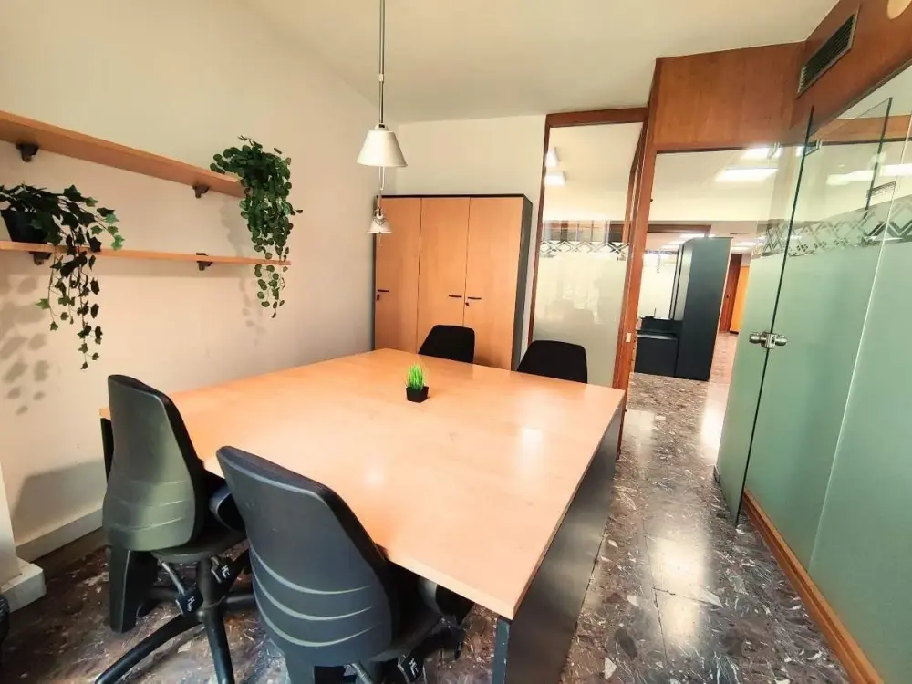 CREC Letamendi 1, Despacho Privada 4 personas, Barcelona