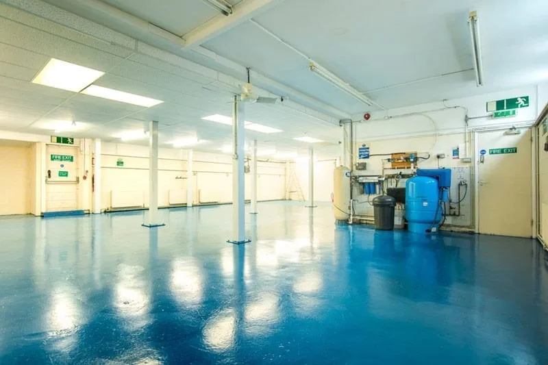 Dexter FM, Dartford, photo 4