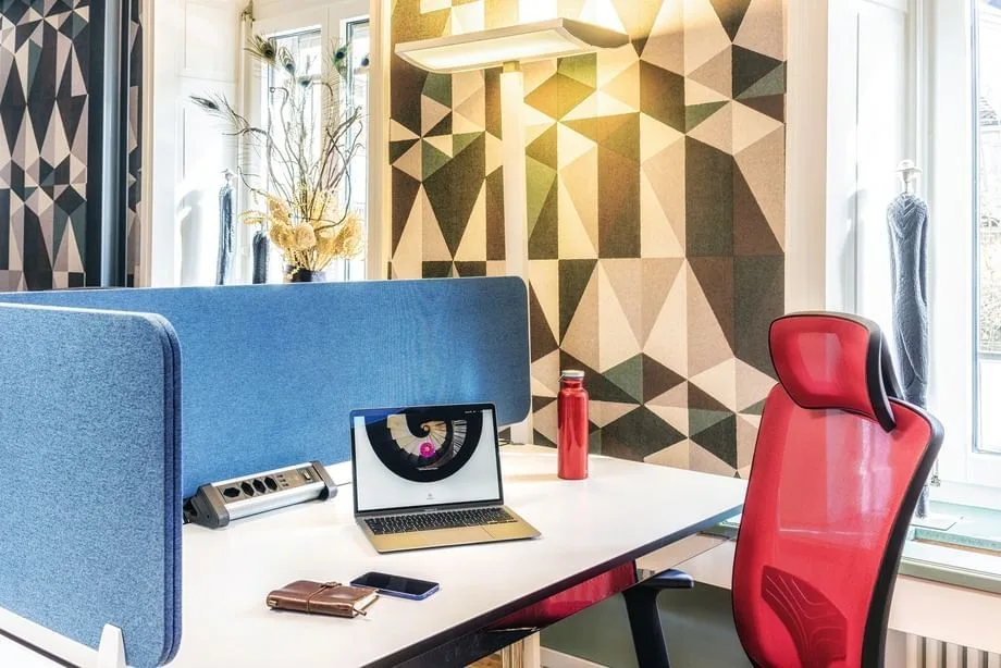 Diebust Gastro Treuhand GmbH, Private office, 1 desk, Zurich