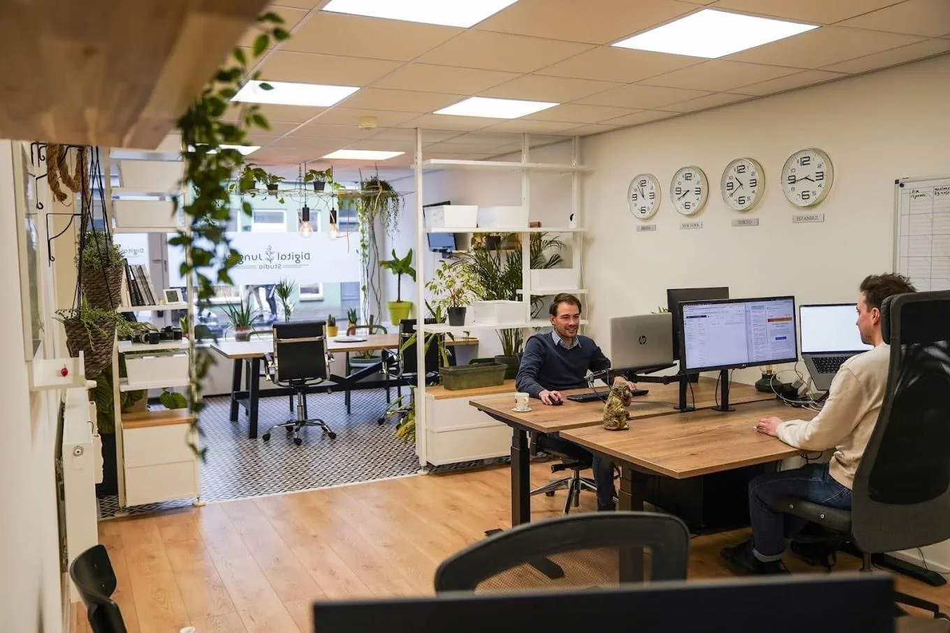 Digital Jungle Studio, Open space, Bréda