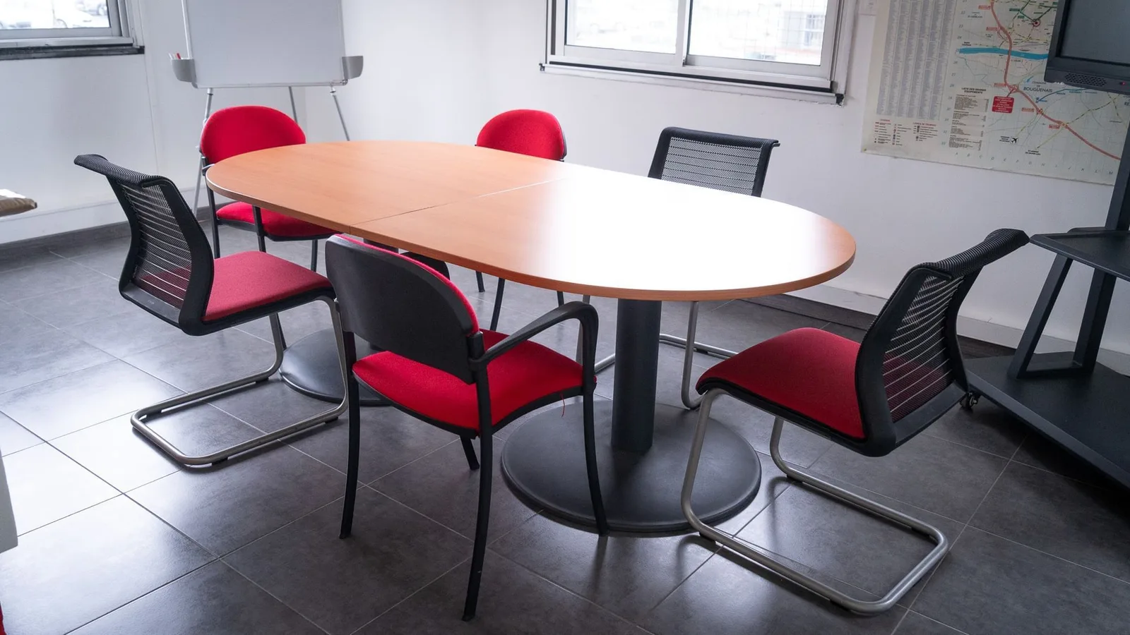 Dispoburo Saint Herblain, Meeting room for 6 people, Saint-Herblain