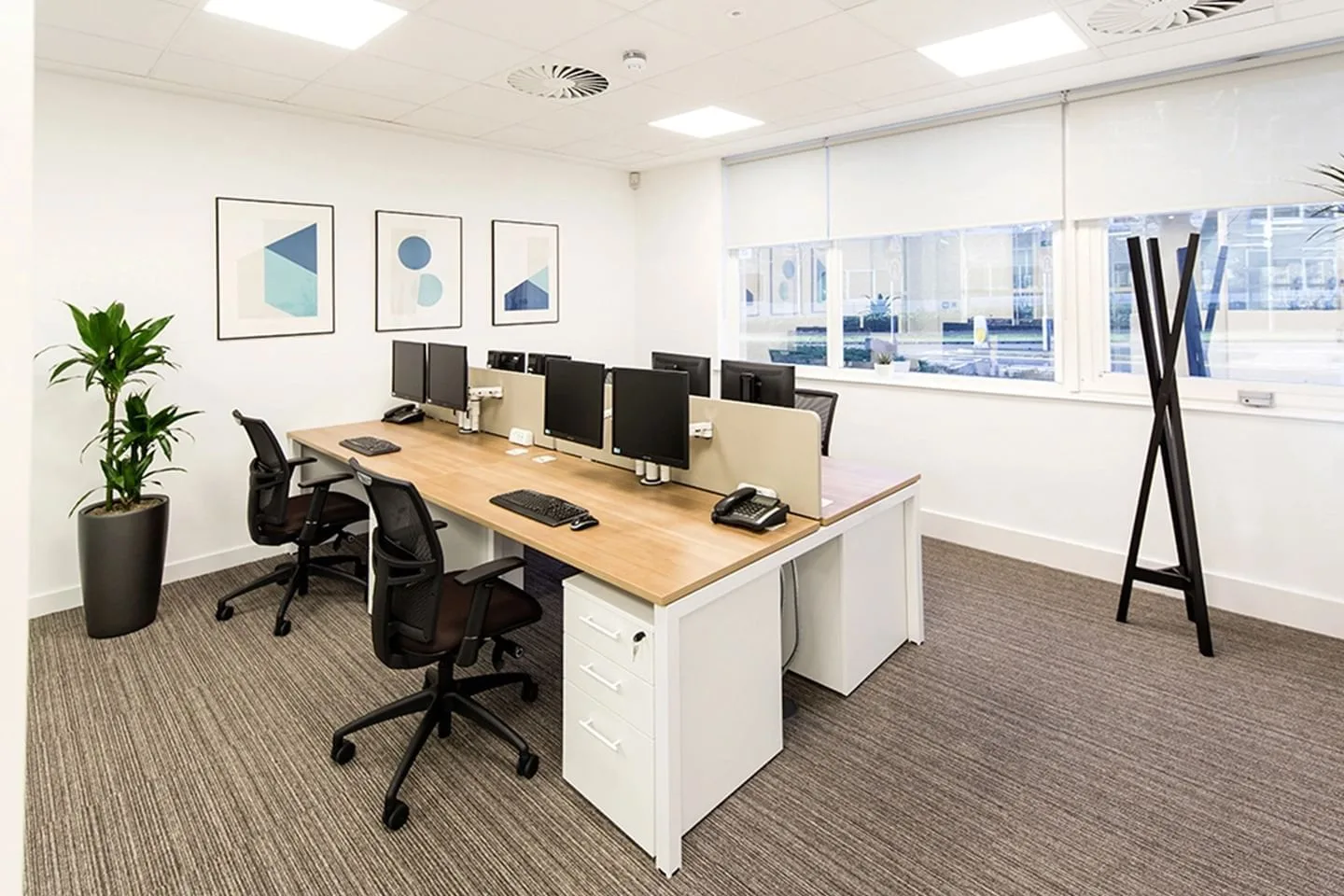 Dixcart Business Centre, Private office, 6 desks, Addlestone