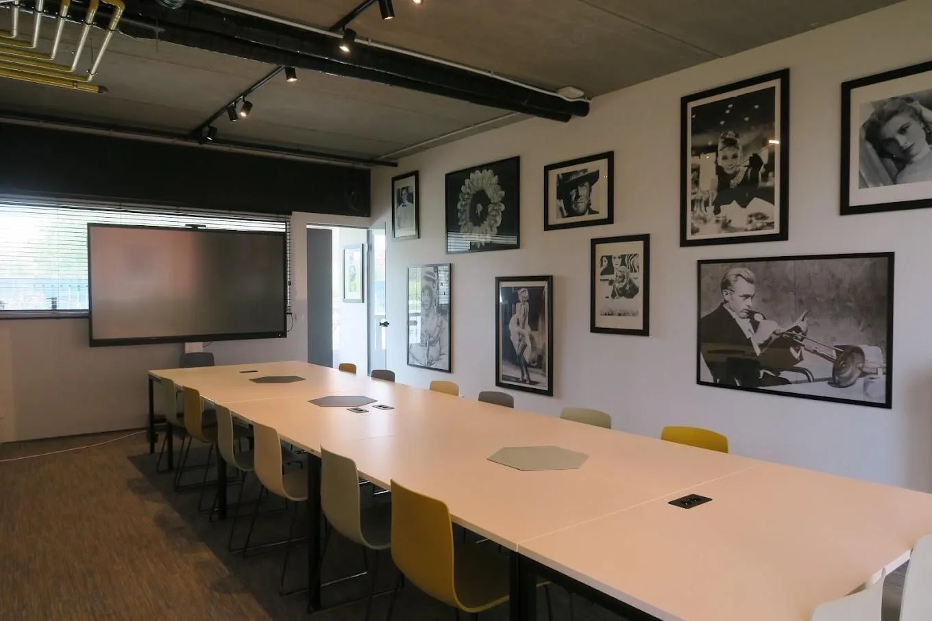 Doxoffice, Salle de réunion 14 personnes, Gand
