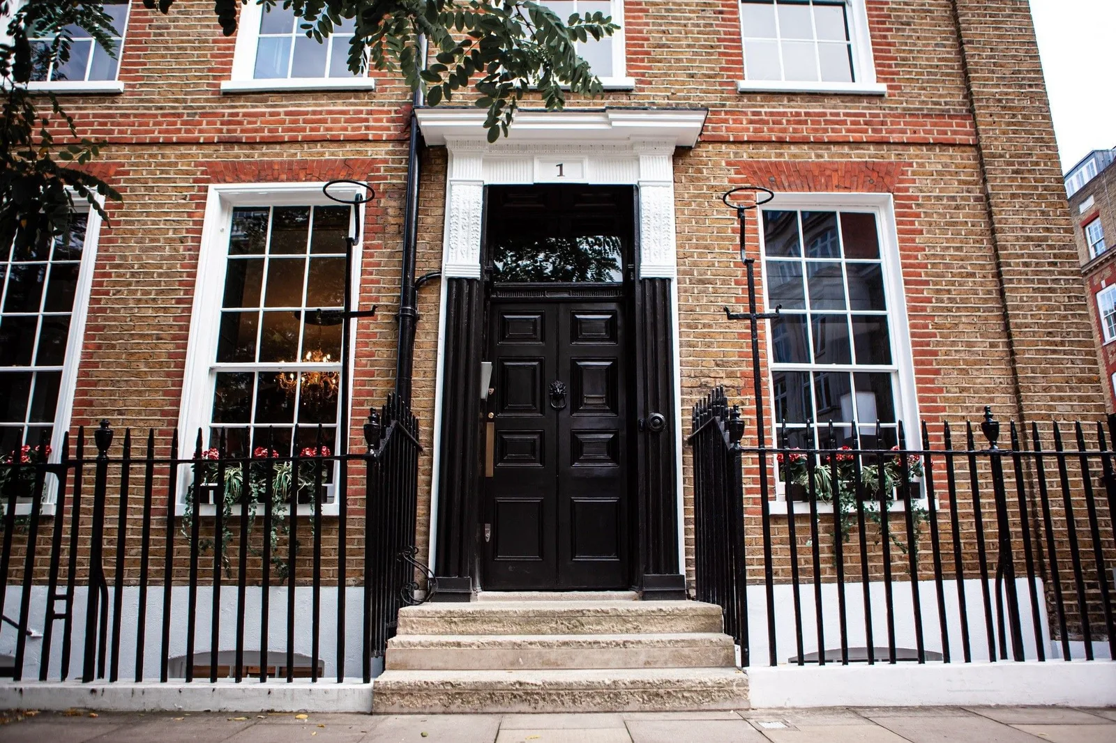 The Drayton - 1 Bedford Row, Building facade, London