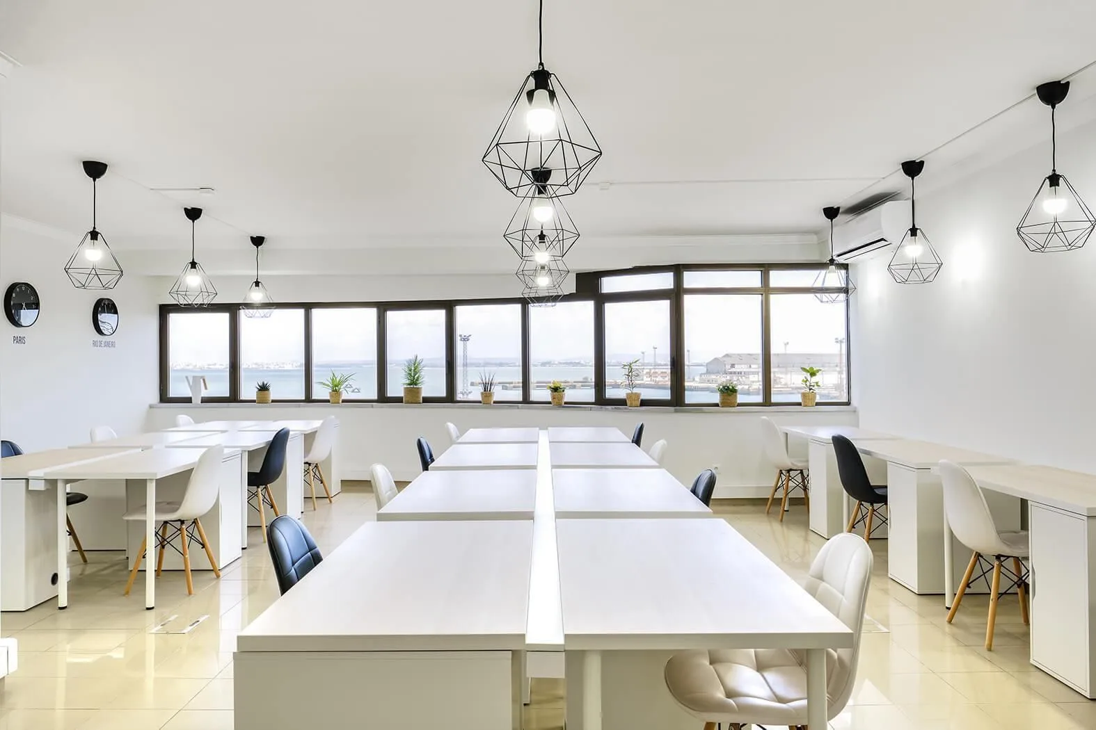 Dream Office, Open-plan office, Almada